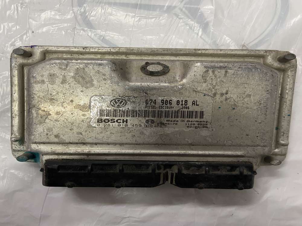 0281010459 TRANSPORTER T4 2.5 MOTOR BEYNİ 074906018al