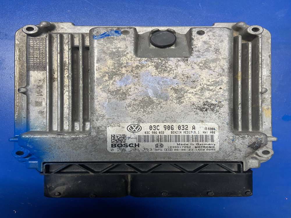 0261201353 VW GOLF 1.4 TSİ MED17.5.1 ÇIKMA MOTOR BEYNİ