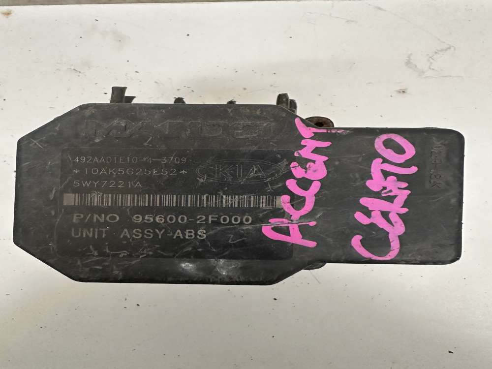 95600-2F000 Kia Cerato ABS Pompası Beyni  58920-2F000