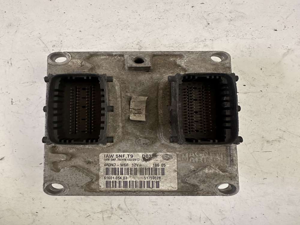 51759028 Fiat Stilo 1.6i   Motor Beyni  HW102 5NF.T9